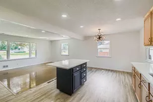 6807 Quail Ave N, Brooklyn Center, MN 55429 - Photo 10