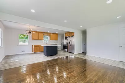 6807 Quail Avenue N, Brooklyn Center, MN 55429 - Photo 8