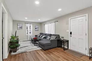 5626 6th St NE, Fridley, MN 55432 - Photo 4