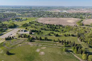 23795 Laredo Ave, Belle Plaine, MN 56011 - Photo 2