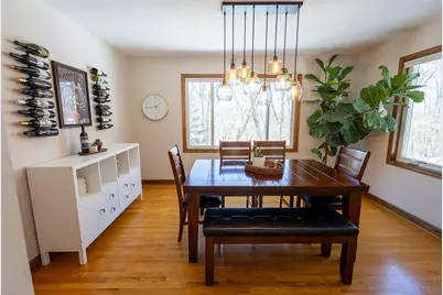 8566 Oak Hill Circle, Credit River Township, MN 55372 - Photo 6