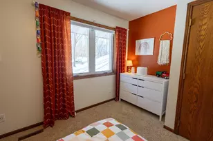 8566 Oak Hill Cir, Credit River Township, MN 55372 - Photo 22