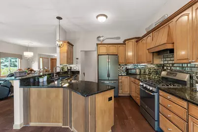 1420 Summit Shores Drive, Burnsville, MN 55306 - Photo 8