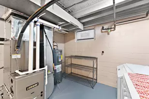 1560 Case Ave, Saint Paul, MN 55106 - Photo 32