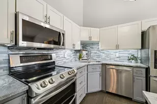 4202 Shirlee Ln N, Shoreview, MN 55126 - Photo 6