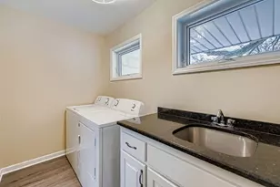 2265 Kentucky Ln, Saint Louis Park, MN 55426 - Photo 24