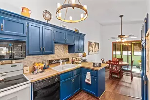 6913 Sherwood Rd, Woodbury, MN 55125 - Photo 10