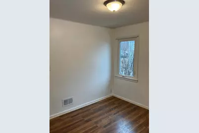 2035 3rd Street E, Saint Paul, MN 55119 - Photo 12