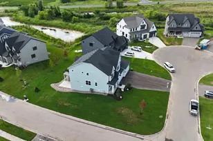 1811 Brookview Ct, Medina, MN 55340 - Photo 2
