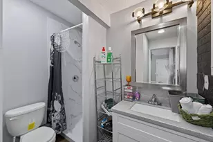 884 Westminster St, Saint Paul, MN 55130 - Photo 14