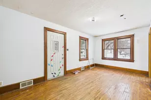 827 Pedersen St, Saint Paul, MN 55119 - Photo 8