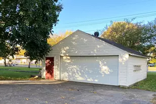 630 Mowbray St, Stewart, MN 55385 - Photo 6