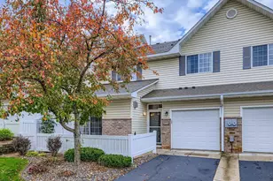 3772 Vermilion Ct S, Eagan, MN 55122 - Photo 2