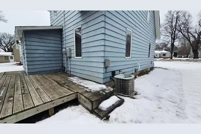 204 E 1st Street, Morris, MN 56267 - Photo 4