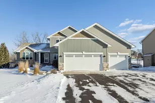 634 Chaucer Ln, Watertown, MN 55388 - Photo 1