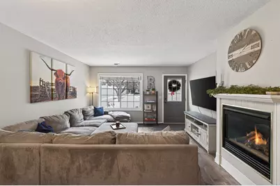 1724 Weston Lane, Shakopee, MN 55379 - Photo 2