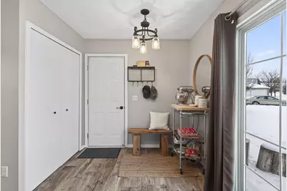 1724 Weston Lane, Shakopee, MN 55379 - Photo 8