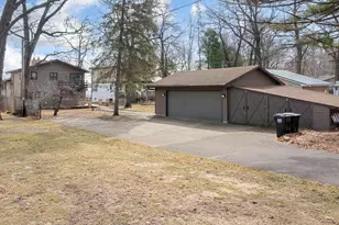 19439 E Tri Oak Cir NE, Wyoming, MN 55092 - Photo 32