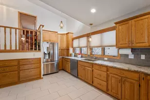 19439 E Tri Oak Cir NE, Wyoming, MN 55092 - Photo 6