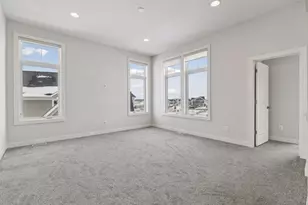 6381 Harvest Trl, Chaska, MN 55318 - Photo 12