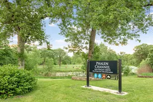 947 Earl St, Saint Paul, MN 55106 - Photo 38