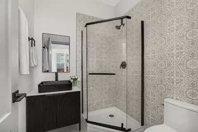 947 Earl Street, Saint Paul, MN 55106 - Photo 16