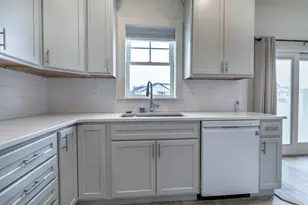 1503 Opperman Bay Ct, Fergus Falls, MN 56537 - Photo 14