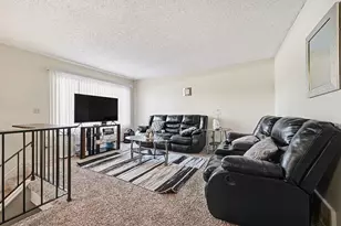 3686 Conroy Ct, Inver Grove Heights, MN 55076 - Photo 4