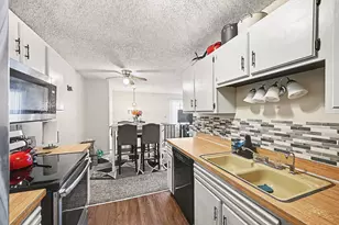 3686 Conroy Ct, Inver Grove Heights, MN 55076 - Photo 10