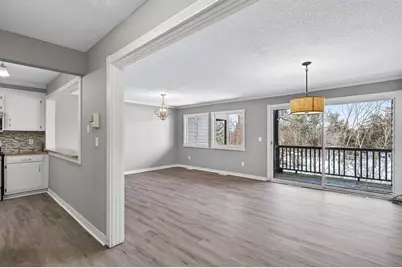 8940 Neill Lake Road #135E, Eden Prairie, MN 55347 - Photo 4