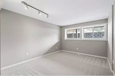 8940 Neill Lake Road #135E, Eden Prairie, MN 55347 - Photo 14