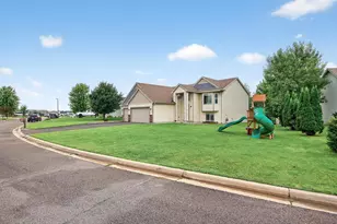 1805 10th St NE, Buffalo, MN 55313 - Photo 4