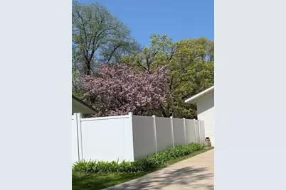 677 Highway 96 W, Shoreview, MN 55126 - Photo 20