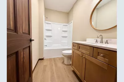 2555 Sutherland Dr, Worthington, MN 56187 - Photo 16