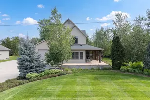 619 Portland Ct NE, Rochester, MN 55906 - Photo 2