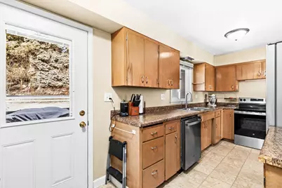 105 Lyons Street, Duluth, MN 55811 - Photo 2