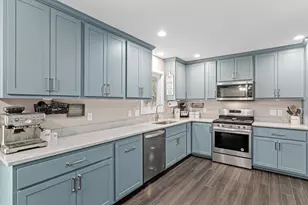 12865 1st Ave S, Burnsville, MN 55337 - Photo 4