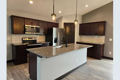 707 Council Court, Ellendale, MN 56026 - Photo 2