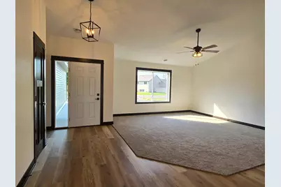 707 Council Court, Ellendale, MN 56026 - Photo 10