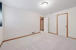 8410 Burlwood Dr, Chanhassen, MN 55317 - Photo 44