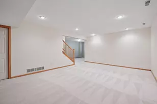 8410 Burlwood Dr, Chanhassen, MN 55317 - Photo 36