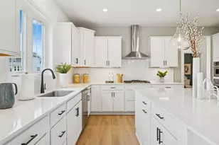 8692 Periwinkle Blvd, Woodbury, MN 55129 - Photo 2