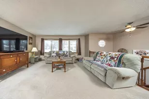 225 Cardinal Ln, Chaska, MN 55318 - Photo 2