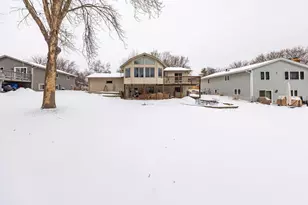 225 Cardinal Ln, Chaska, MN 55318 - Photo 20