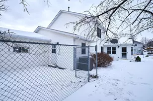 2214 Viola Heights Dr NE, Rochester, MN 55906 - Photo 40