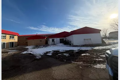 1923 Dover Street, Worthington, MN 56187 - Photo 6