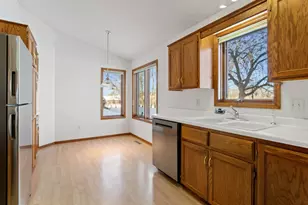 10720 57th Pl N, Plymouth, MN 55442 - Photo 16