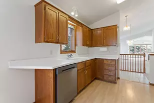 10720 57th Pl N, Plymouth, MN 55442 - Photo 18