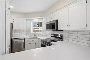 6496 13th St N, Oakdale, MN 55128 - Photo 6