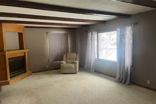 1323 Kandiyohi Ave SW, Willmar, MN 56201 - Photo 10